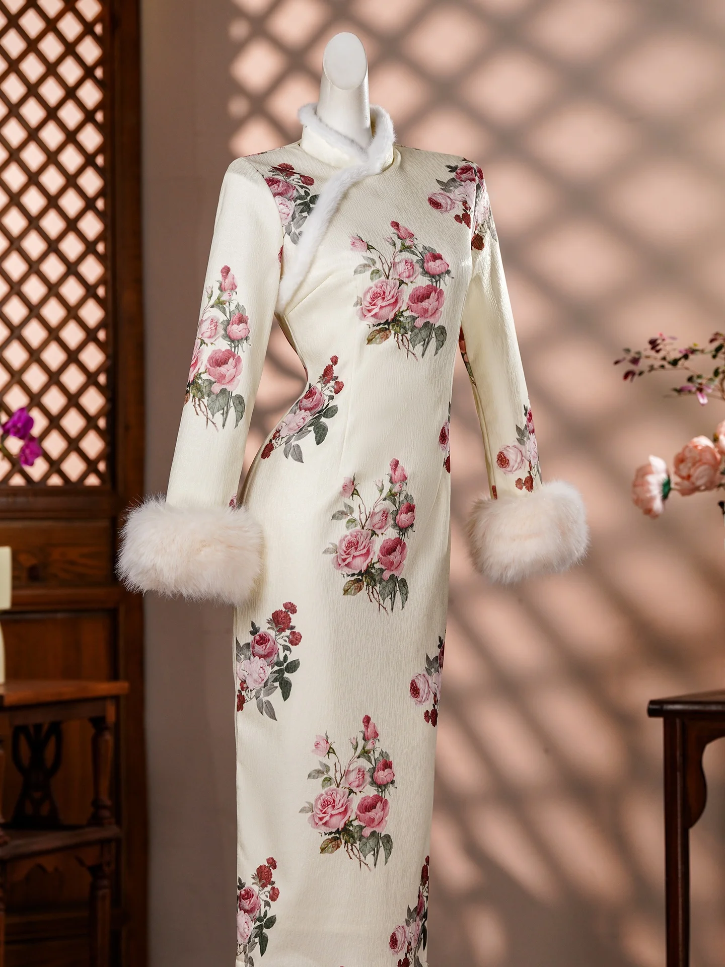 Белая утепленная одежда с принтом для повседневной носки, улучшающая фигуру, для молодежи
Белая утепленная одежда с принтом для повседневной носки, улучшающая фигуру, для молодежи