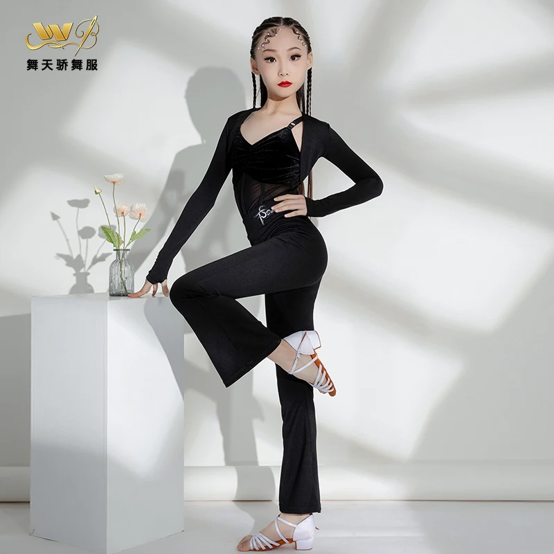 Брюки для латинских танцев, костюм для соревнований, брюки для девочек, новый детский комплект расклешенных брюк с высокой талией
Брюки для латинских танцев, костюм для соревнований, брюки для девочек, новый детский комплект расклешенных брюк с высокой талией