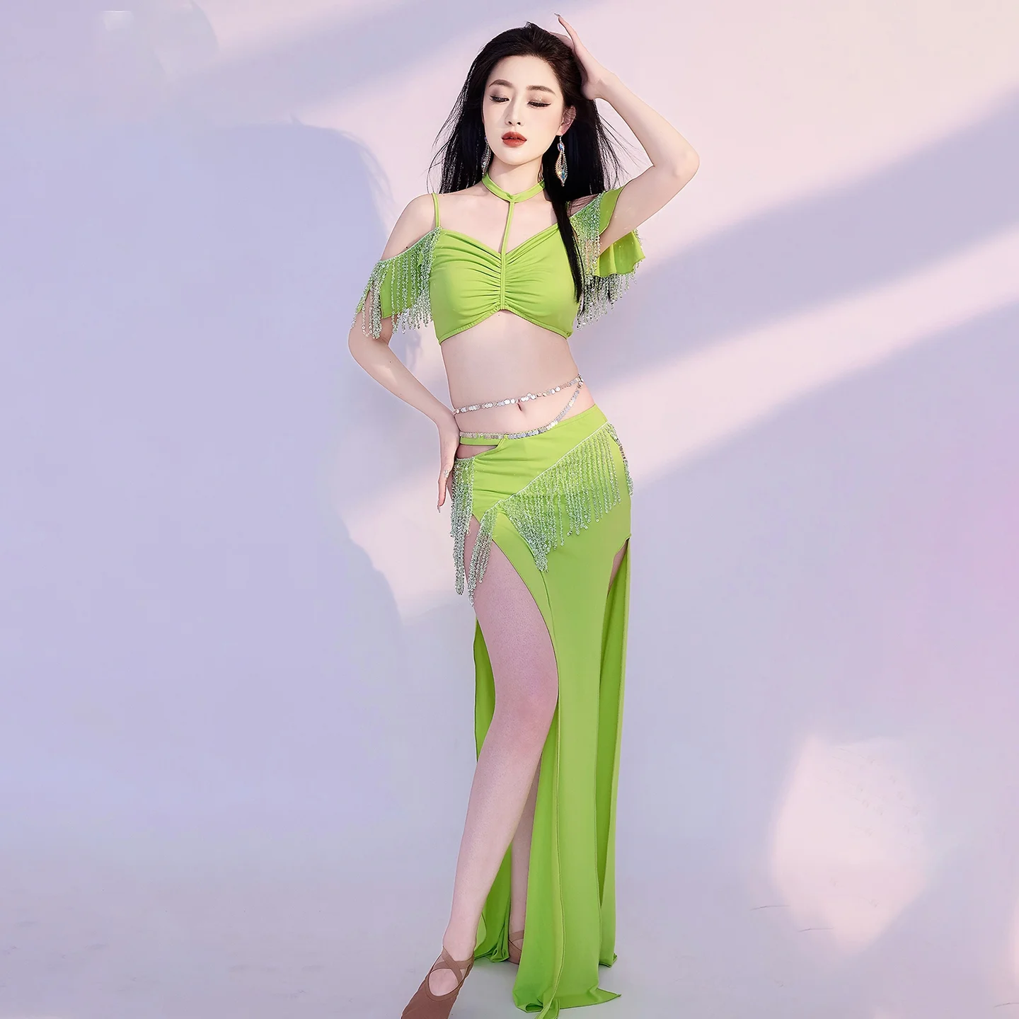 New belly dance costumes for women's high-end temperament tassel performance clothing girl oriental dancing practice outfit
New belly dance costumes for women's high-end temperament tassel performance clothing girl oriental dancing practice outfit