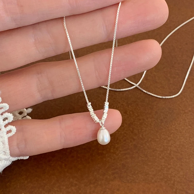New 925 Sterling Silver Necklace Simple Charm Pearl Pendant Temperament Woman Choker for Friends Birthday Gift Exquisite Jewelry
New 925 Sterling Silver Necklace Simple Charm Pearl Pendant Temperament Woman Choker for Friends Birthday Gift Exquisite Jewelry