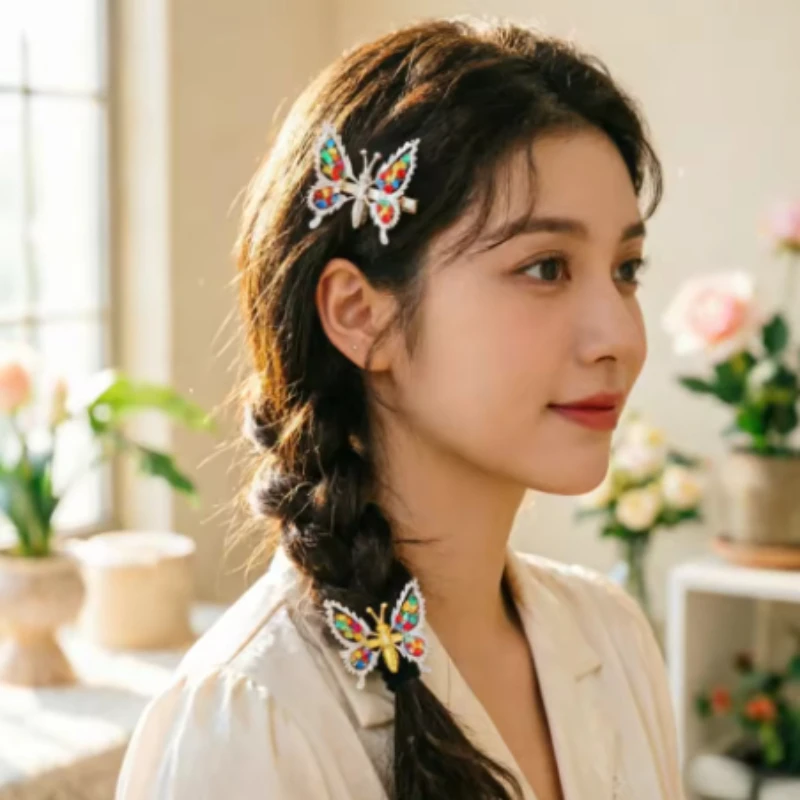 sweet 3D Butterflhair bangs Hair Clips Set of 4/6Metal Texture Effortlessly Chic Sweet and Cool Look Ideal for Girls Daily Life
sweet 3D Butterflhair bangs Hair Clips Set of 4/6Metal Texture Effortlessly Chic Sweet and Cool Look Ideal for Girls Daily Life