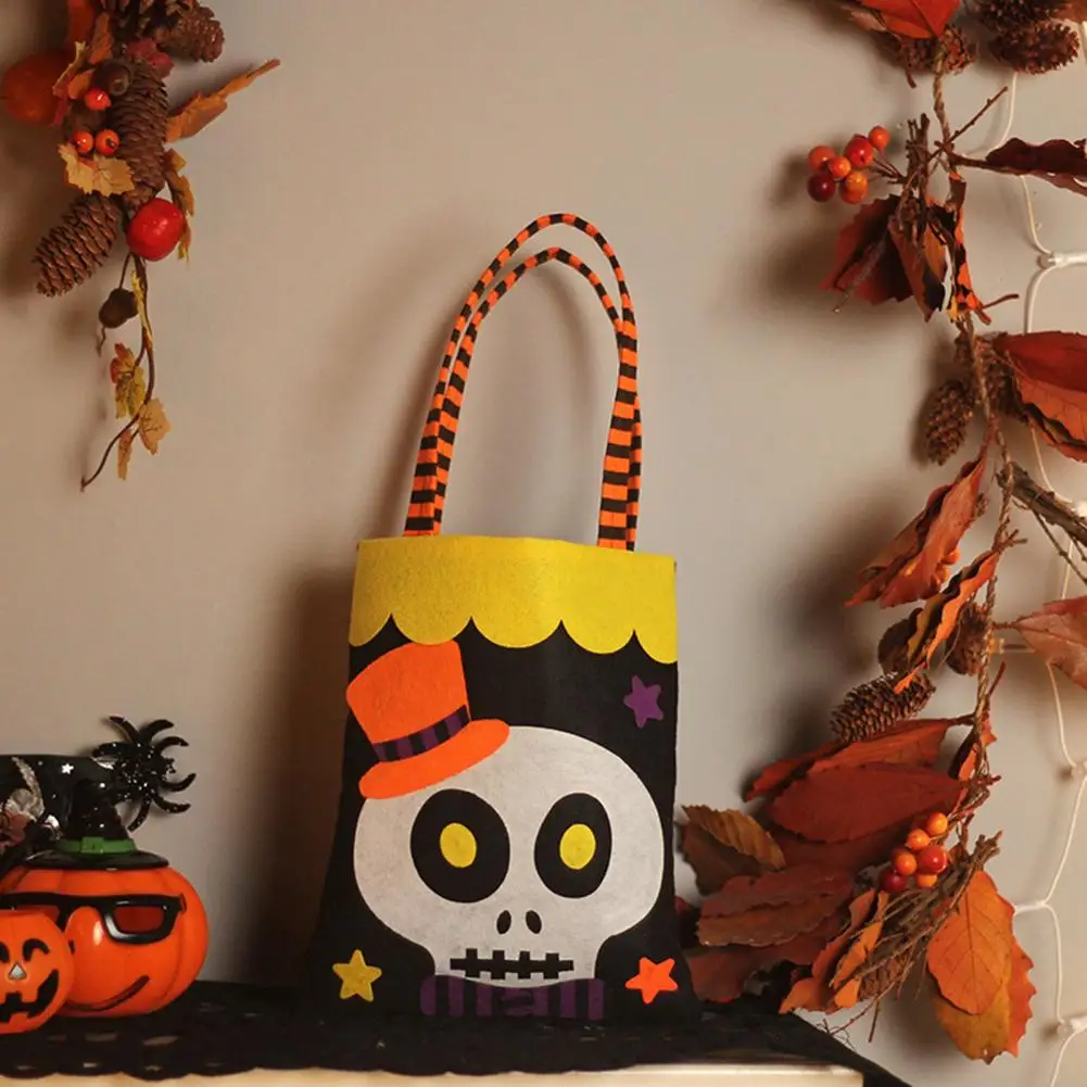 Durable Construction Halloween Goody Bag Spooky Halloween Candy Bags with Handles for Trick-or-treating for Kids for Halloween
Durable Construction Halloween Goody Bag Spooky Halloween Candy Bags with Handles for Trick-or-treating for Kids for Halloween