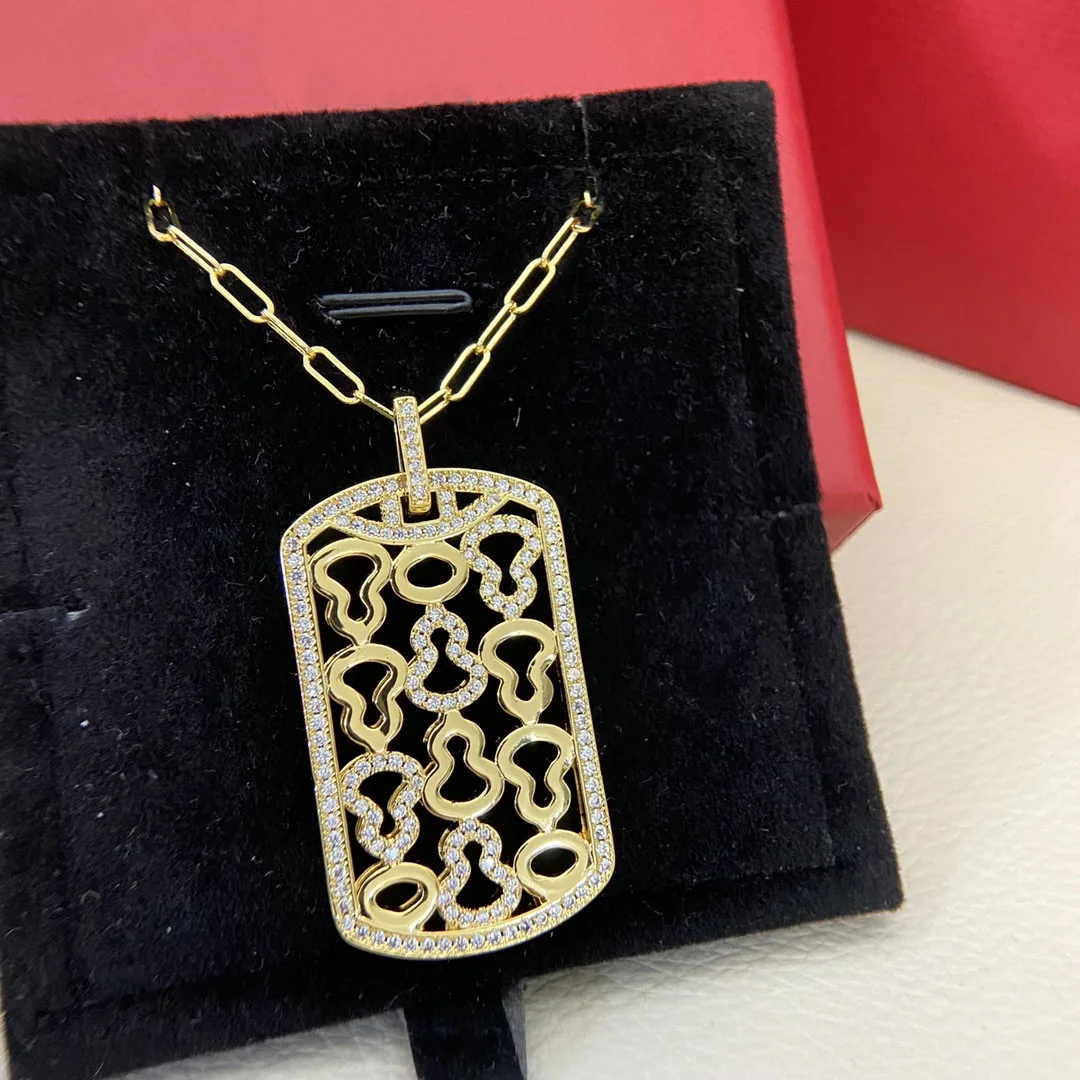 2025 Stunning 925 Silver Classic Trendy High End Versatile Necklace for Women Catch All Admiration
2025 Stunning 925 Silver Classic Trendy High End Versatile Necklace for Women Catch All Admiration