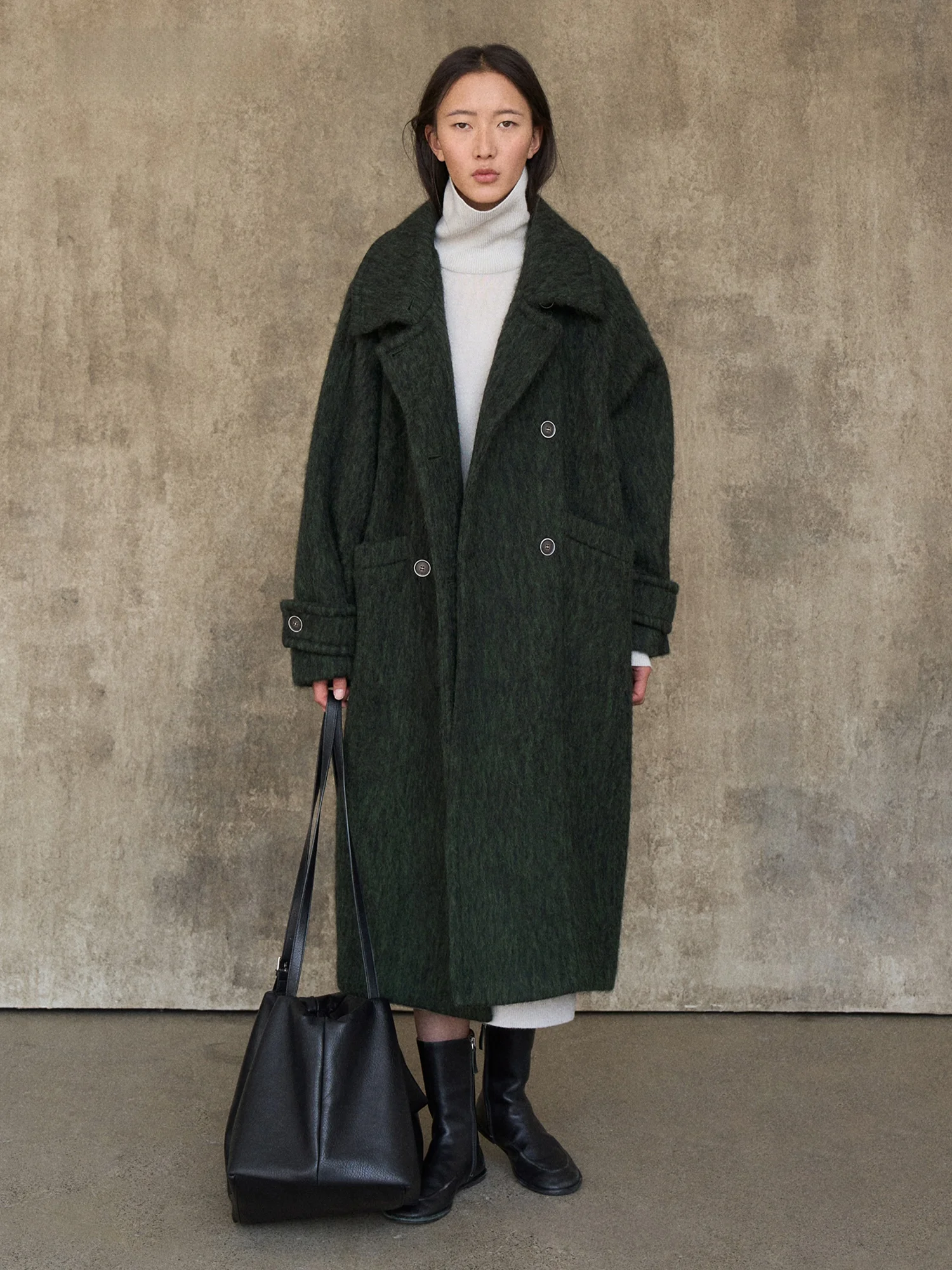 Тяжелая шерстяная двубортная шуба из искусственного меха, 3D свободная длинная шуба для поездок на работу, простая шляпа из полиэфирного волокна, дизайн
Тяжелая шерстяная двубортная шуба из искусственного меха, 3D свободная длинная шуба для поездок на работу, простая шляпа из полиэфирного волокна, дизайн