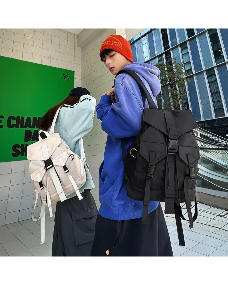 New backpack, men's and women's Korean version, light waterproof and large-capacity computer backpack, schoolbag, outdoor sports
New backpack, men's and women's Korean version, light waterproof and large-capacity computer backpack, schoolbag, outdoor sports