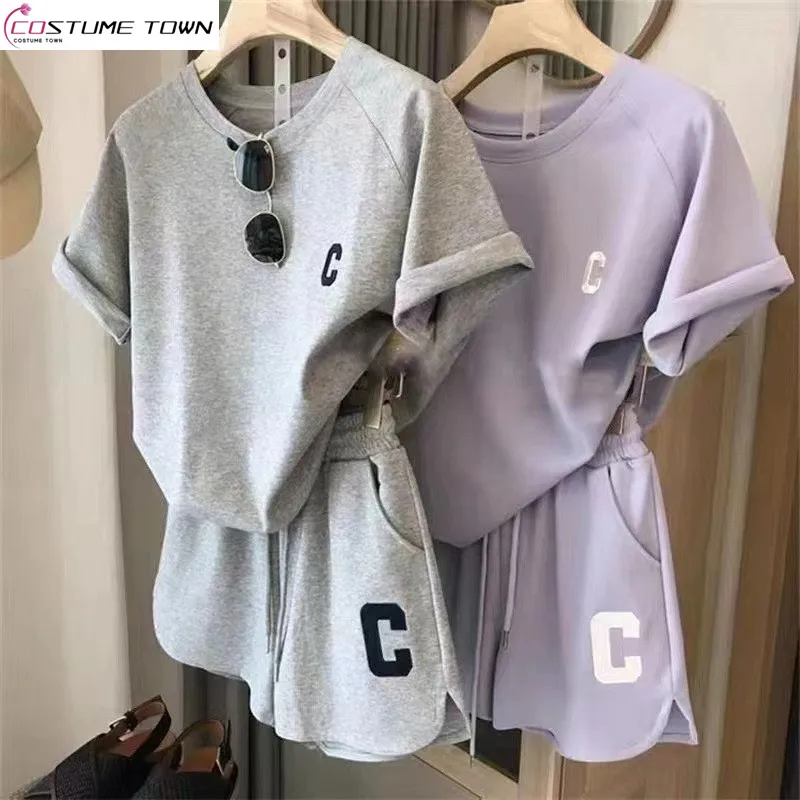Original quality Korean version summer loose short sleeved T-shirt+shorts sports embroidery letter casual set
Original quality Korean version summer loose short sleeved T-shirt+shorts sports embroidery letter casual set