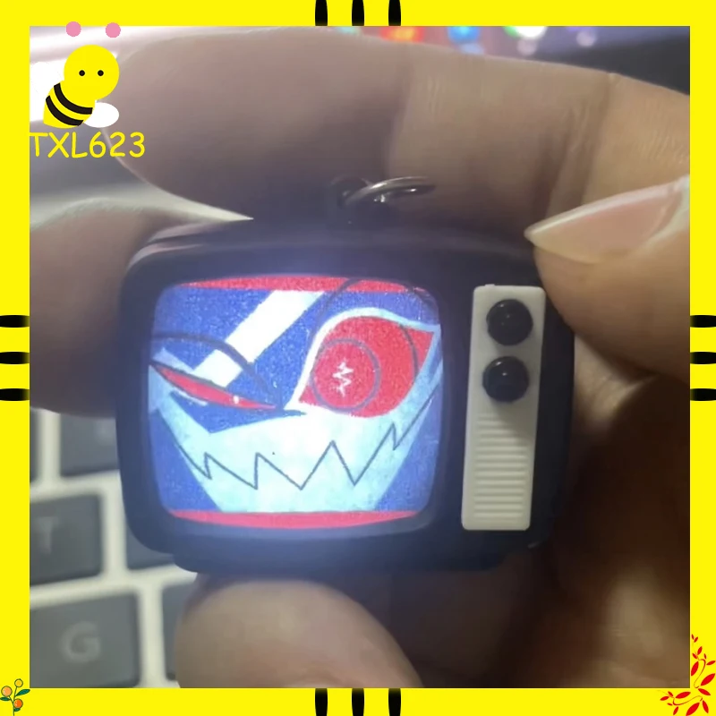 Hazbin Hotel Vox Light-Up Sound-Activated Mini TV Keychain Backpack Pendant Creative Peripherals Charms Toy Gift for Fans
Hazbin Hotel Vox Light-Up Sound-Activated Mini TV Keychain Backpack Pendant Creative Peripherals Charms Toy Gift for Fans