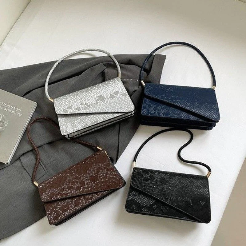 2025 New High-end Ladies Leather Crossbody Handbag Luxury Brand Famous Designer Classic Trendy Paris
2025 New High-end Ladies Leather Crossbody Handbag Luxury Brand Famous Designer Classic Trendy Paris