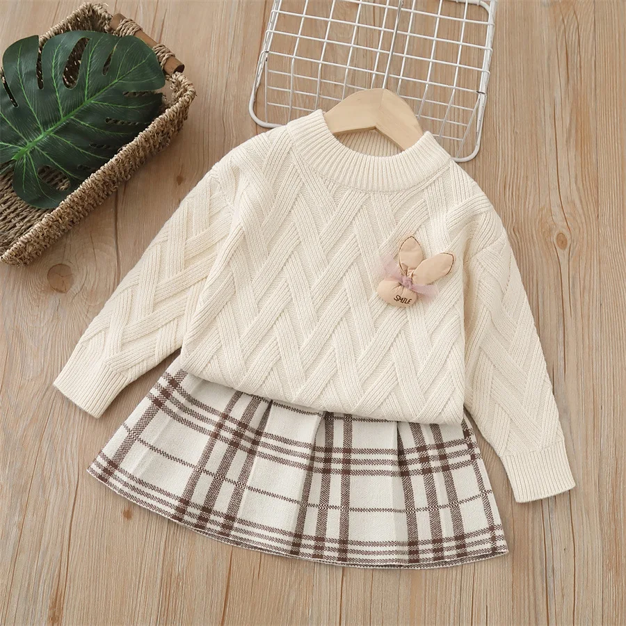 Autumn and Winter new girls' sweater set, 2-6 years old girls casual cartoon knitted pullovers + short skirts, 2-piece set
Autumn and Winter new girls' sweater set, 2-6 years old girls casual cartoon knitted pullovers + short skirts, 2-piece set