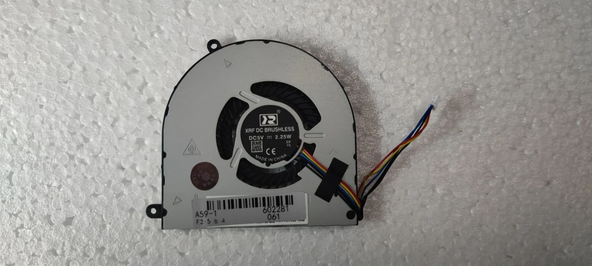 Новый вентилятор охлаждения процессора для ноутбука Lenovo ThinkPad E550 E555 E560 E565 E550C 5Pin
Новый вентилятор охлаждения процессора для ноутбука Lenovo ThinkPad E550 E555 E560 E565 E550C 5Pin