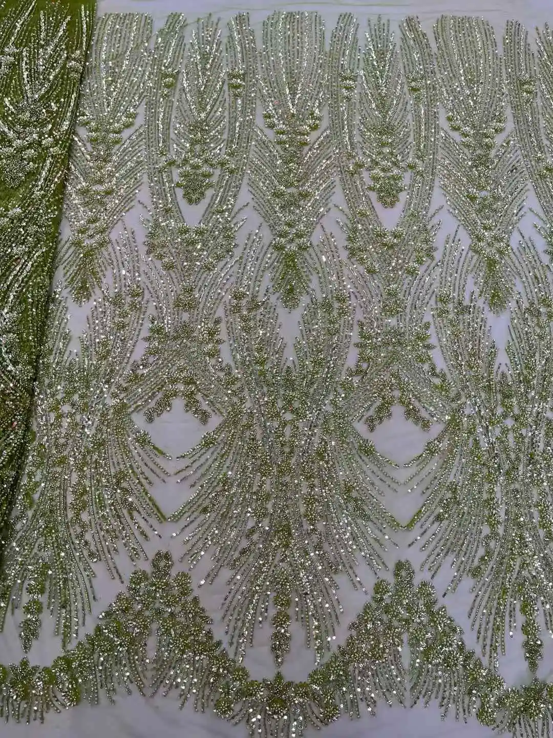 African Sequins Net Lace Fabric 5 Yards High-Quality Nigerian French Mesh Tulle Lace For Luxury Wedding Party Dresses Sewing
African Sequins Net Lace Fabric 5 Yards High-Quality Nigerian French Mesh Tulle Lace For Luxury Wedding Party Dresses Sewing