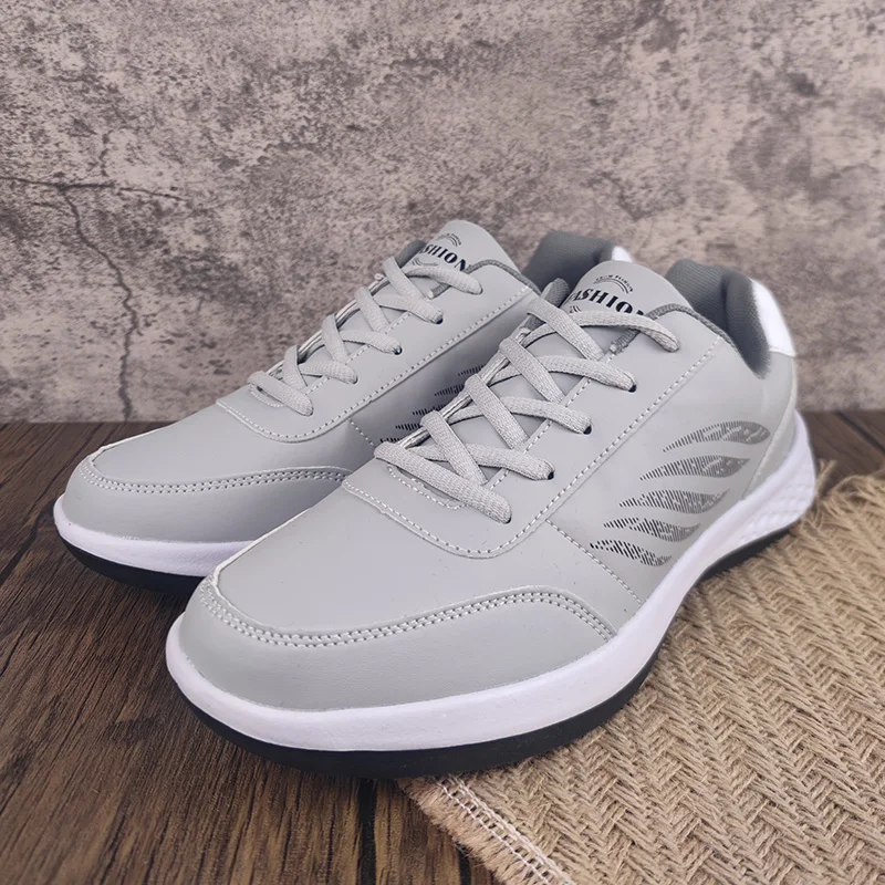 Hot selling plus size board shoes with leather surface for casual sports men's shoes
Hot selling plus size board shoes with leather surface for casual sports men's shoes