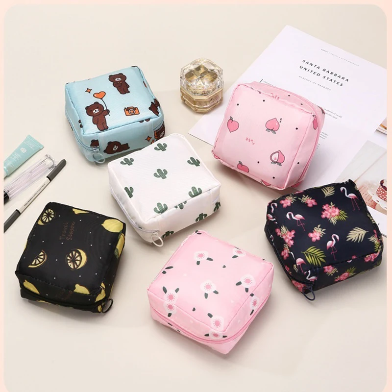 1pcs Girl Storage Bag Organizer for Sanitary Napkin Tampon Cosmetic Large Capacity Lovely Waterproof Cartoon Portable Mini Bag
1pcs Girl Storage Bag Organizer for Sanitary Napkin Tampon Cosmetic Large Capacity Lovely Waterproof Cartoon Portable Mini Bag