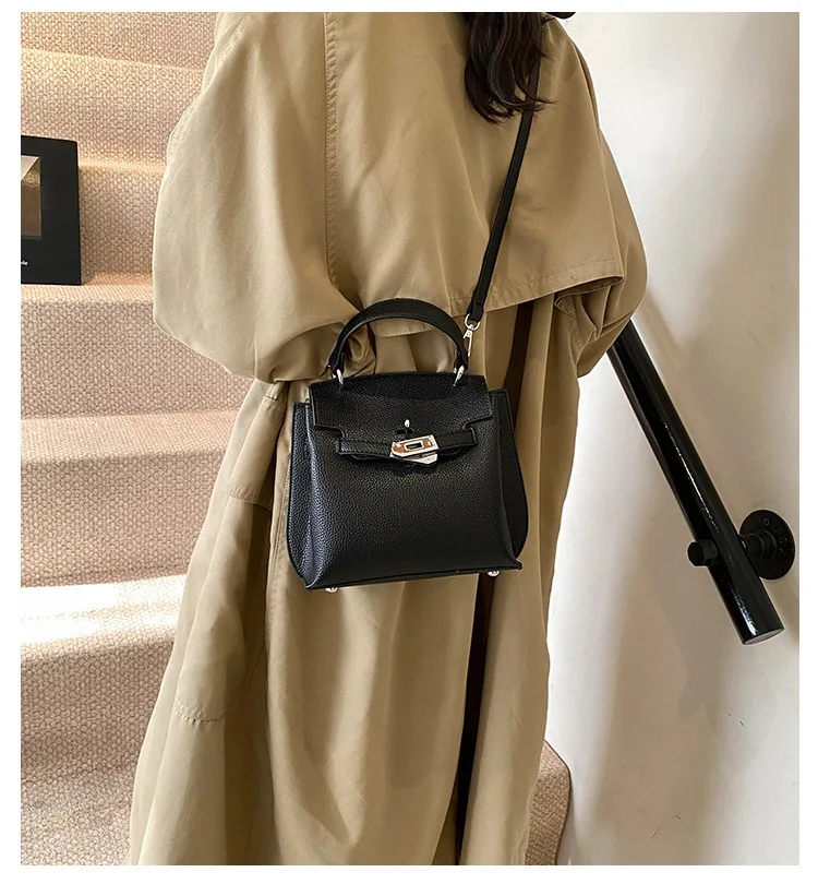 Genuine Leather Tote Bag 2025 | Classic Birkin Look | Women's Shoulder & Crossbody Purse
Genuine Leather Tote Bag 2025 | Classic Birkin Look | Women's Shoulder & Crossbody Purse