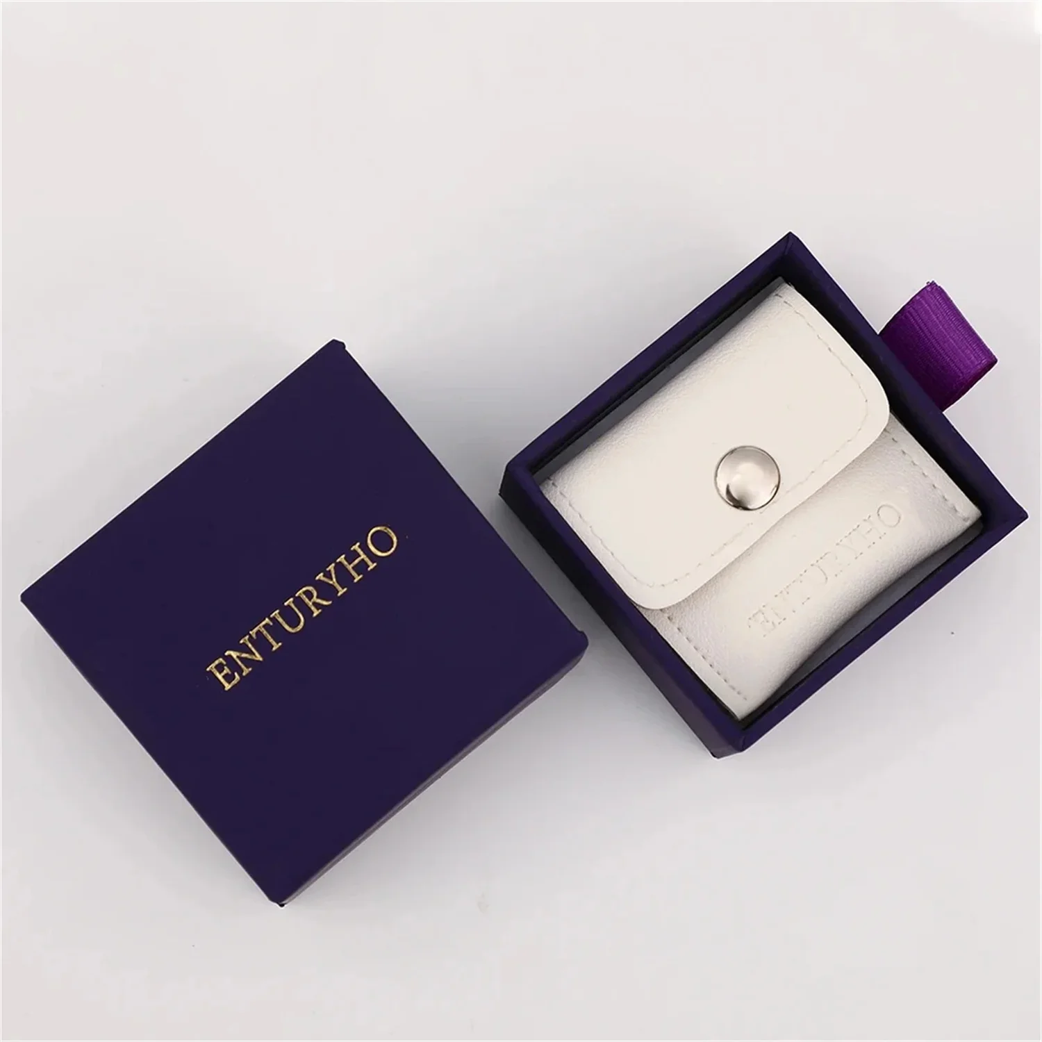 50 Pcs black carton jewelry box custom personalized logo chic small packaging bag large capacity drawer cardboardNecklace earrin
50 Pcs black carton jewelry box custom personalized logo chic small packaging bag large capacity drawer cardboardNecklace earrin