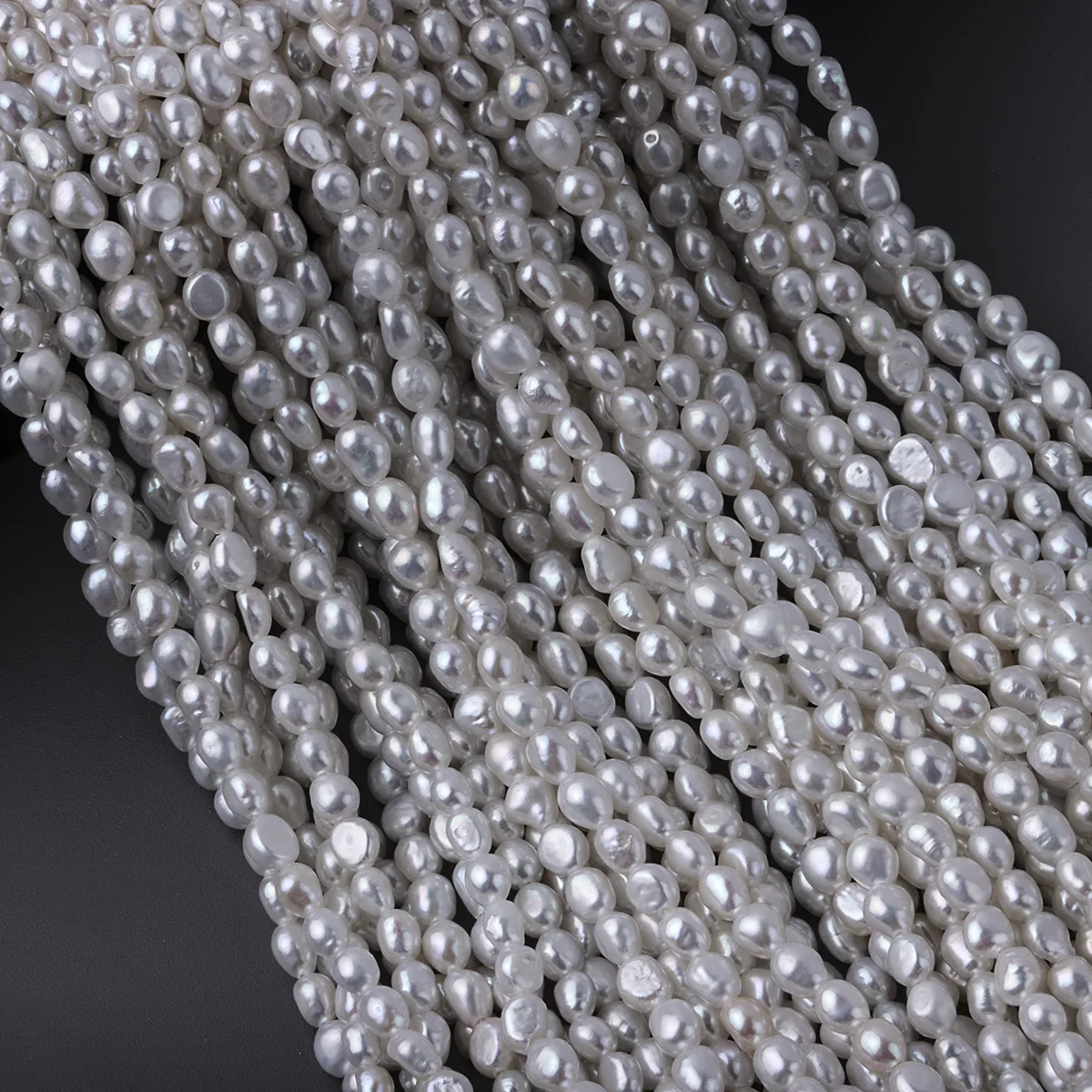 Холодный белый яркий красочный 3-4 мм натуральный пресноводный жемчуг в стиле барокко DIY работают в прогрессивном ювелирных аксессуарах
Холодный белый яркий красочный 3-4 мм натуральный пресноводный жемчуг в стиле барокко DIY работают в прогрессивном ювелирных аксессуарах
