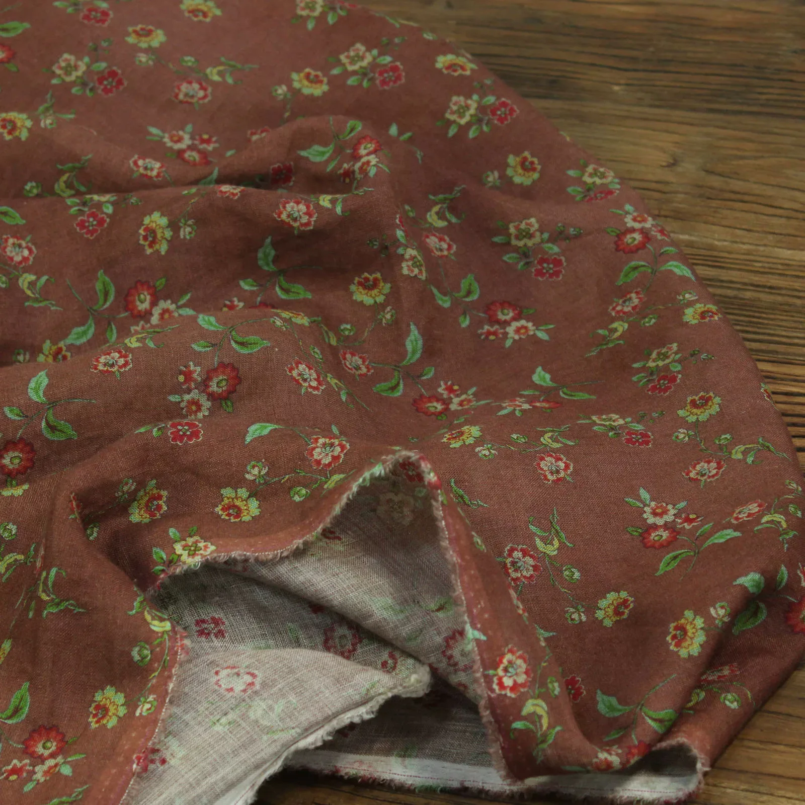 1yard pure flax fabrics for clothing Small red flower print patchwork one-piece dress cheongsam shirt sewing fabric
1yard pure flax fabrics for clothing Small red flower print patchwork one-piece dress cheongsam shirt sewing fabric