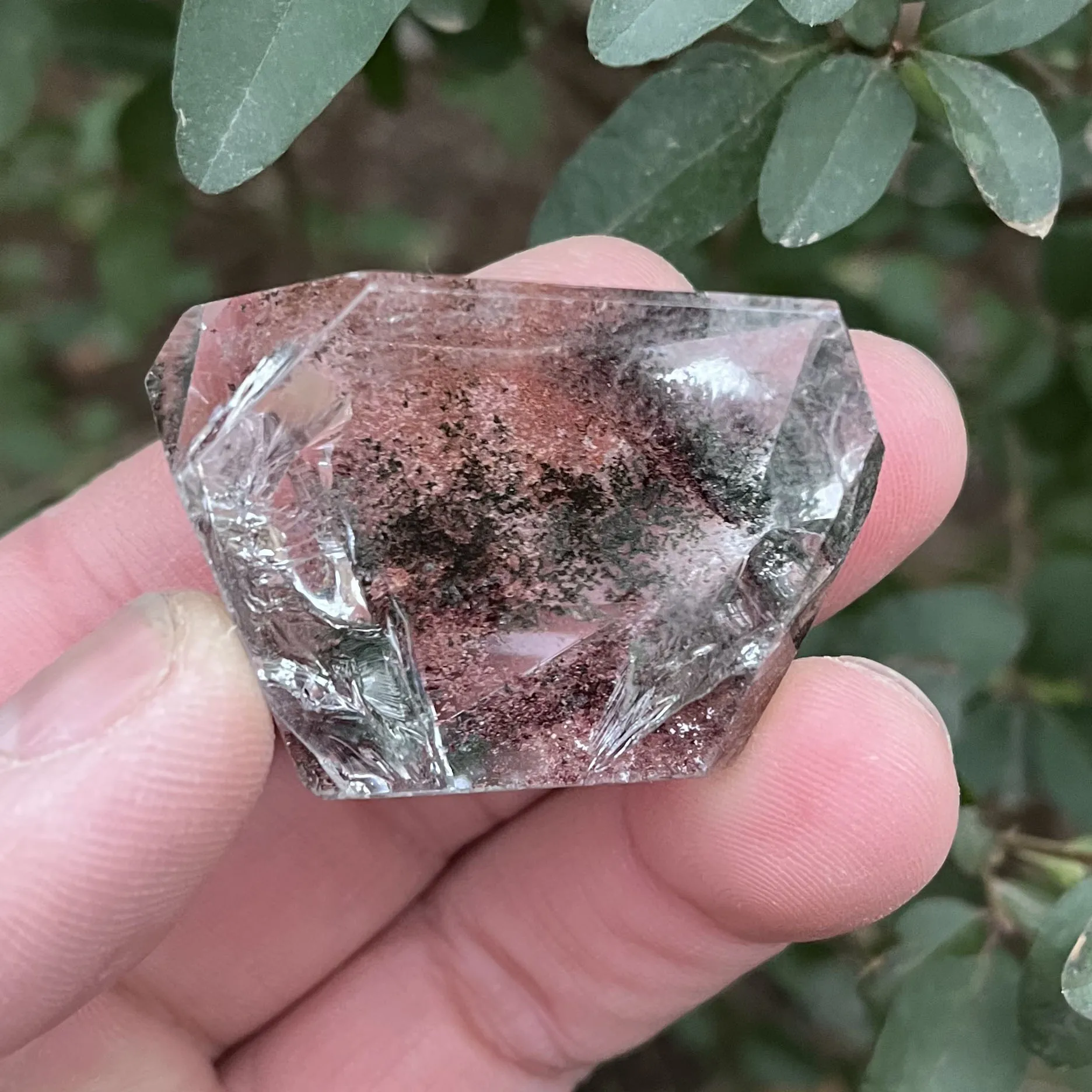 Natural green ghost accompanying home decoration energy healing stone mineral specimen desk decoration
Natural green ghost accompanying home decoration energy healing stone mineral specimen desk decoration
