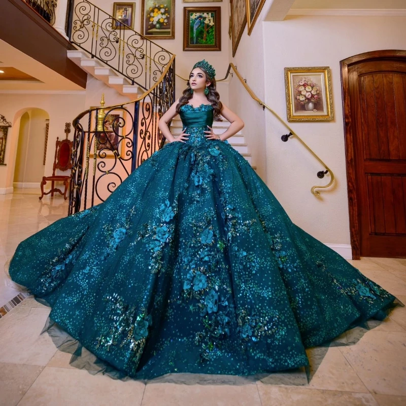 Sparkly Emerald Green Princess Quinceanera Dresses Off Shoulder Ball Gown Appliques Lace Crystals Beads Tull Sweet 16 Dress Vest
Sparkly Emerald Green Princess Quinceanera Dresses Off Shoulder Ball Gown Appliques Lace Crystals Beads Tull Sweet 16 Dress Vest