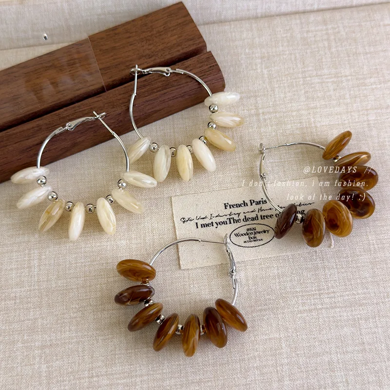 Graduated Brown Acrylic Beaded Hoop Earrings Vintage Artistic Statement Premium Personality Jewelry for Women Comfortable Daily
Graduated Brown Acrylic Beaded Hoop Earrings Vintage Artistic Statement Premium Personality Jewelry for Women Comfortable Daily