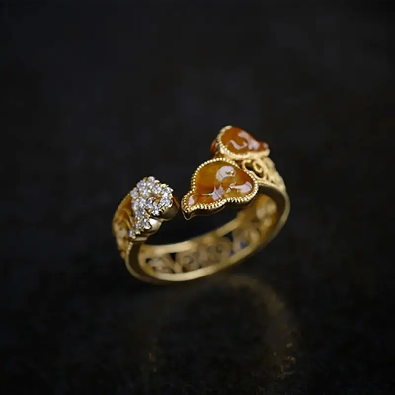 Antique gold craftsm hollow out auspicious cloud rings for women court style natural yellow chalcedony ring classic jewelry
Antique gold craftsm hollow out auspicious cloud rings for women court style natural yellow chalcedony ring classic jewelry