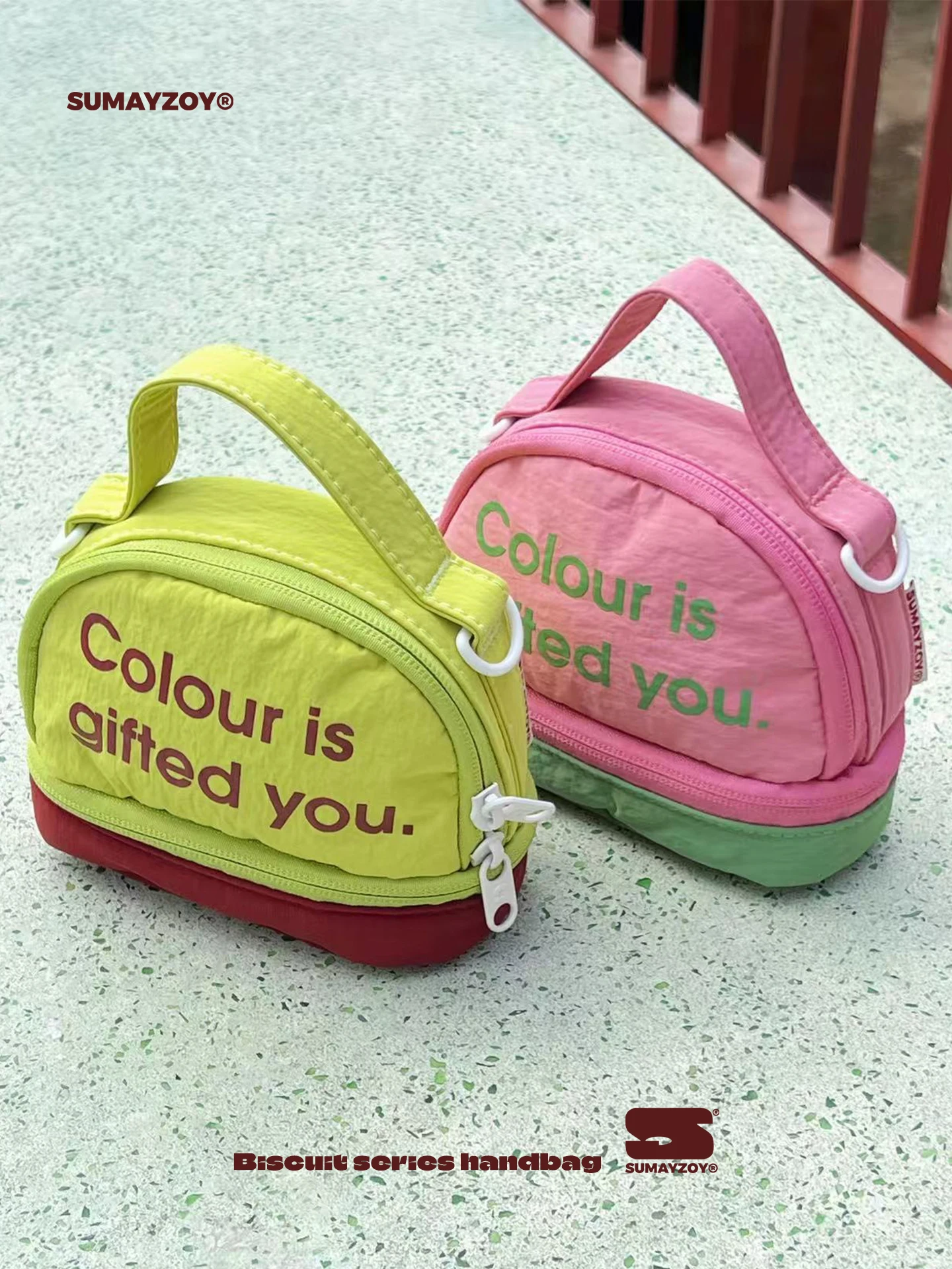 Сумка-боулинг Dopamine Color Block, сумка через плечо для хранения косметики, молодежная модная сумка в корейском стиле из мягкого полиэстера
Сумка-боулинг Dopamine Color Block, сумка через плечо для хранения косметики, молодежная модная сумка в корейском стиле из мягкого полиэстера