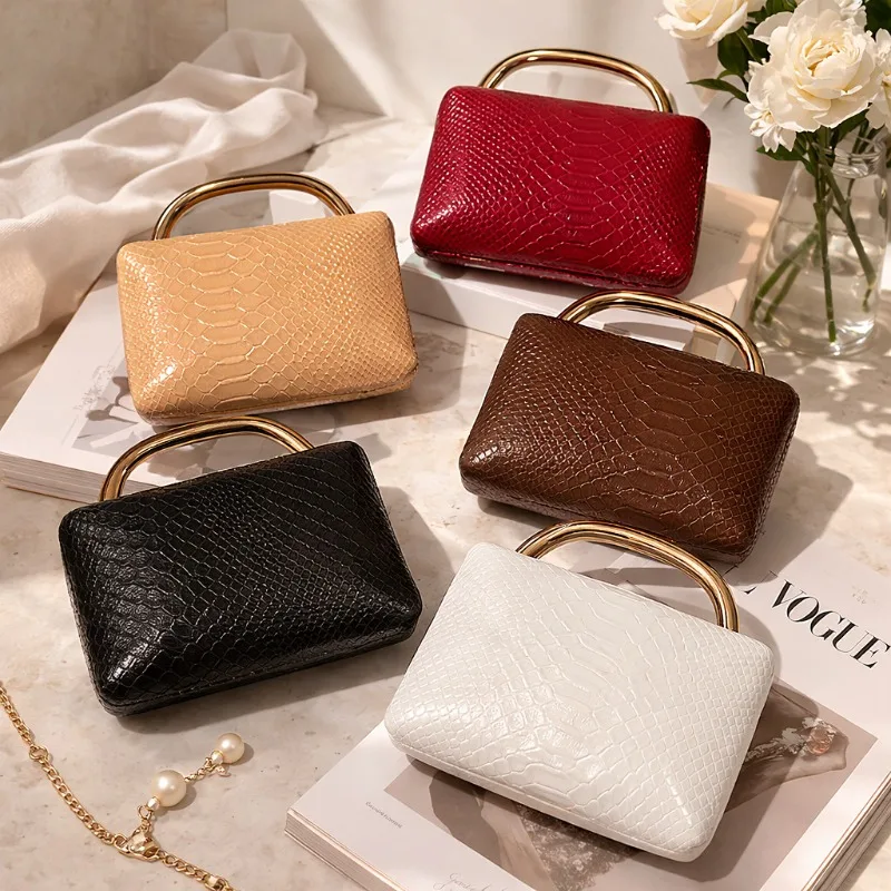 Новая модная женская сумка через плечо с крокодиловым принтом из PU-кожи, стильная вечерняя сумка для вечеринок.
Новая модная женская сумка через плечо с крокодиловым принтом из PU-кожи, стильная вечерняя сумка для вечеринок.