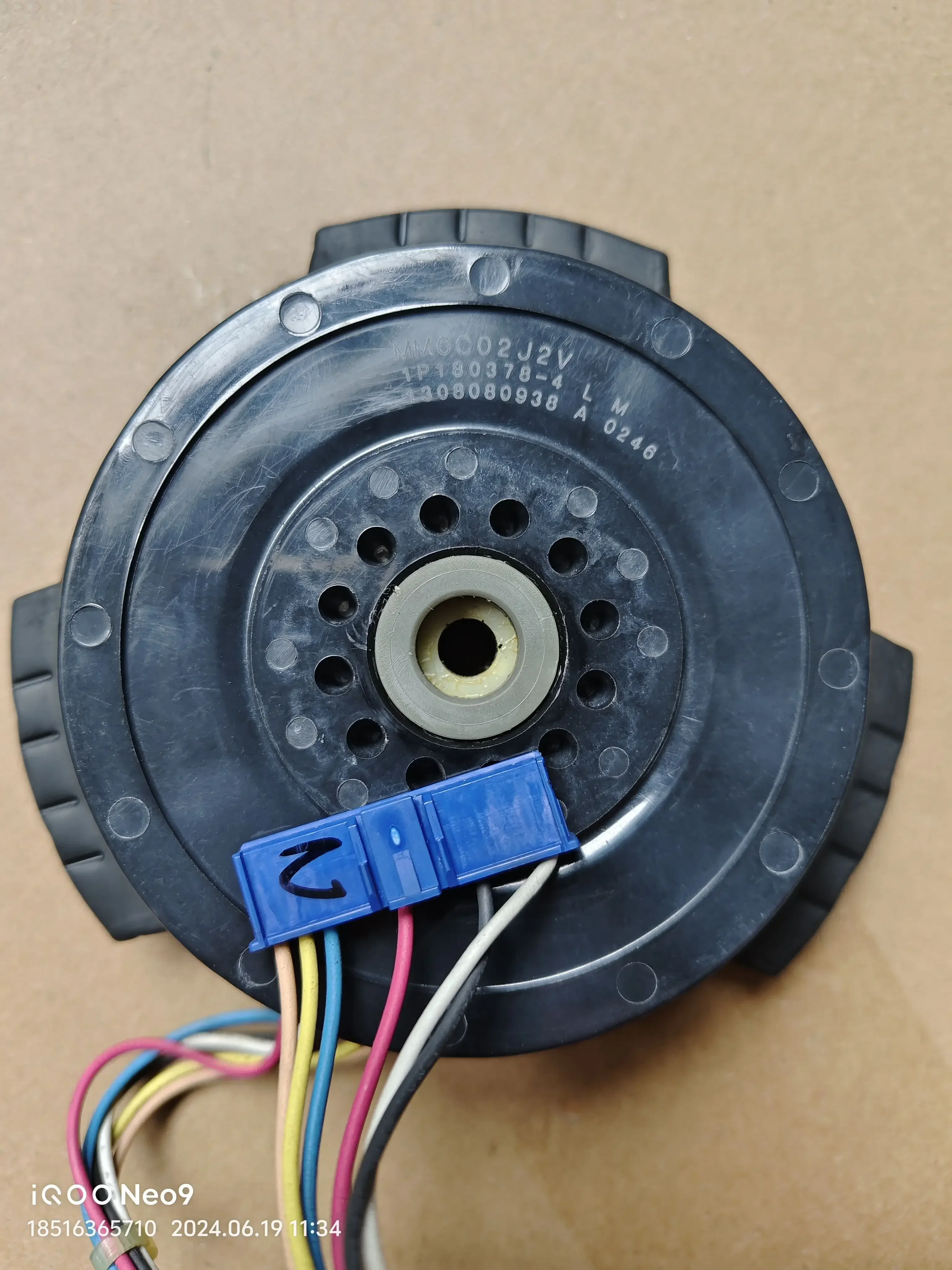 air conditioner accessories inner fan 1P180378-4 MM6C02J2VA motor, motor FTXP35JV2CW
air conditioner accessories inner fan 1P180378-4 MM6C02J2VA motor, motor FTXP35JV2CW