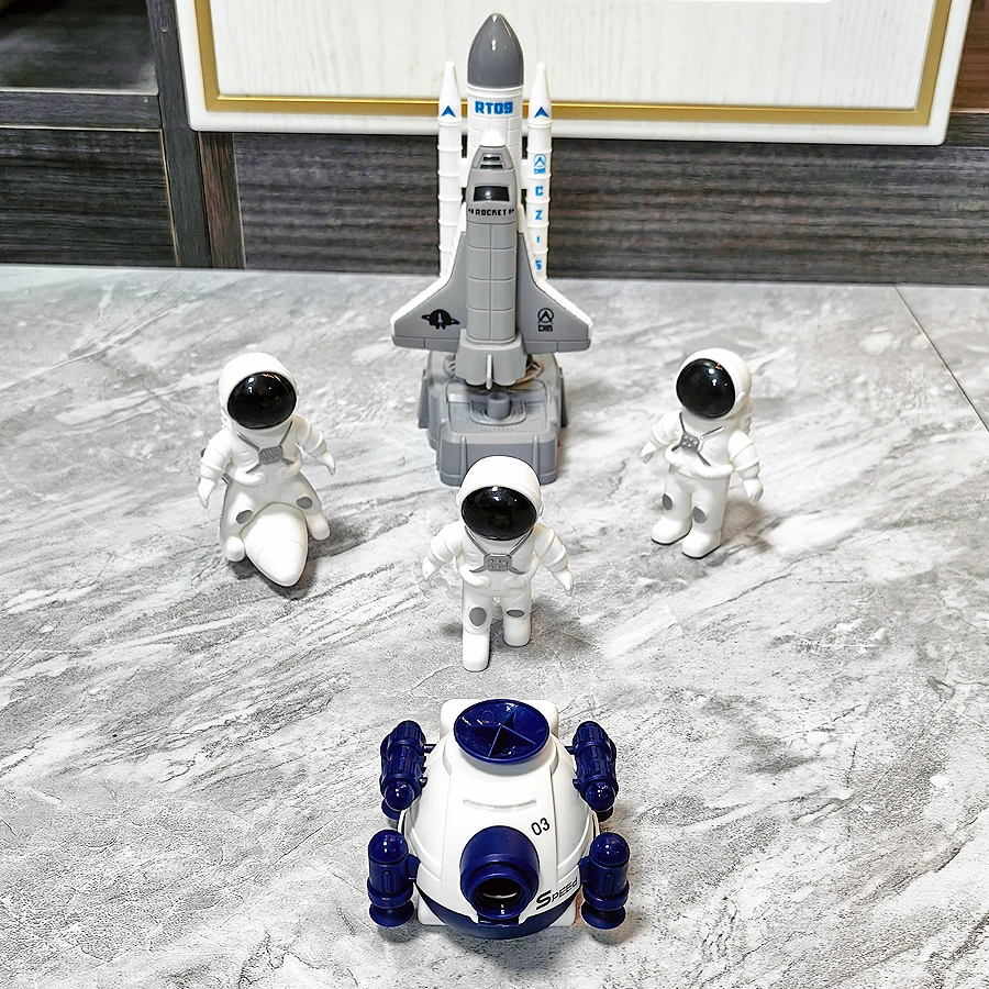Children can launch space shuttles, space rockets, astronaut ornaments, and space vehicles with regenerative capabilities
Children can launch space shuttles, space rockets, astronaut ornaments, and space vehicles with regenerative capabilities