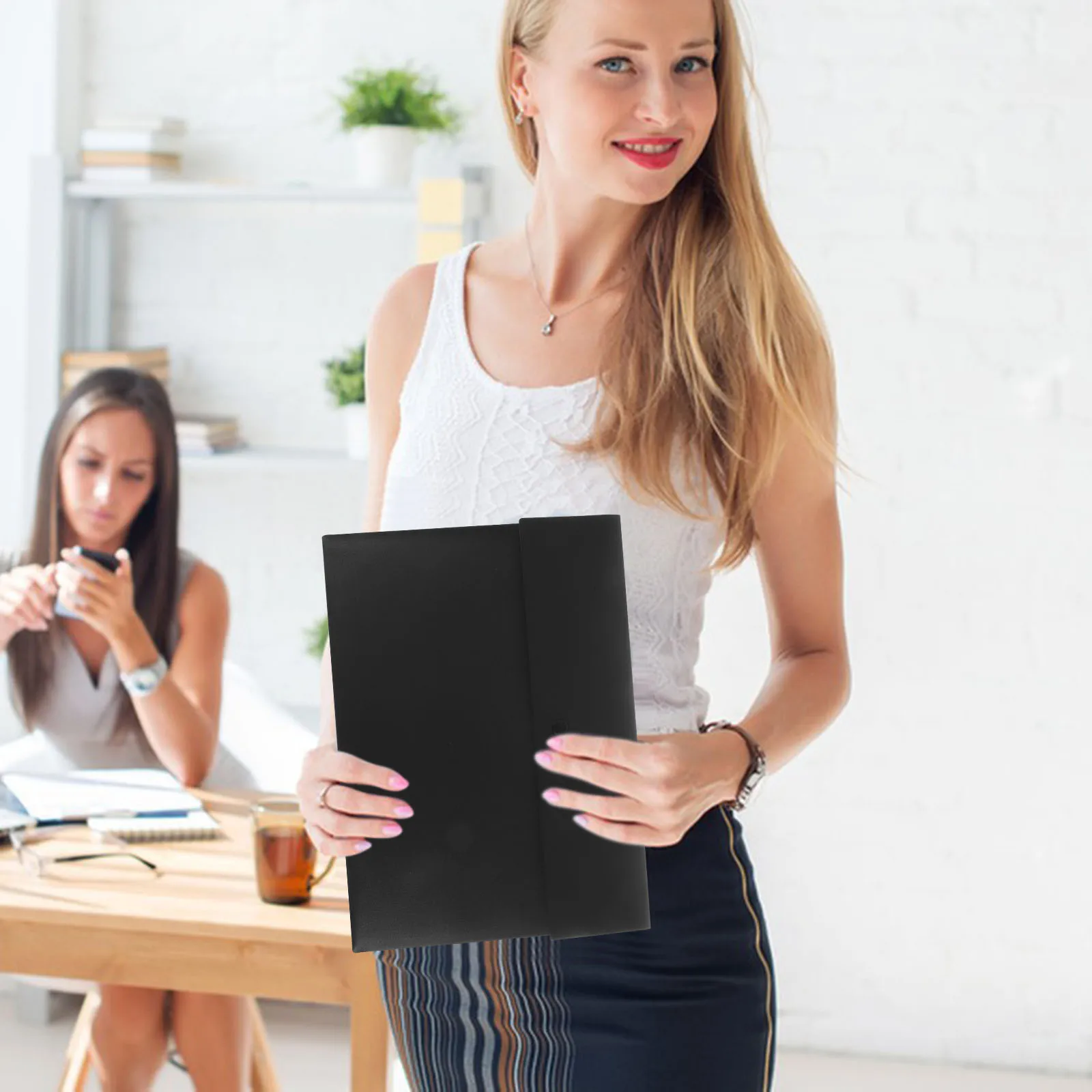 5Pcs A4 Clear File Bags Transparent Document Organizers with Card Holder for Tidy Desk and Efficient Work Document Bag
5Pcs A4 Clear File Bags Transparent Document Organizers with Card Holder for Tidy Desk and Efficient Work Document Bag