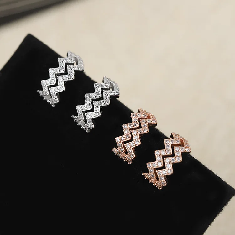 Simple Designer Double Layer Wave Shape Real 925 Sterling Silver Women Clip Earrings
Simple Designer Double Layer Wave Shape Real 925 Sterling Silver Women Clip Earrings