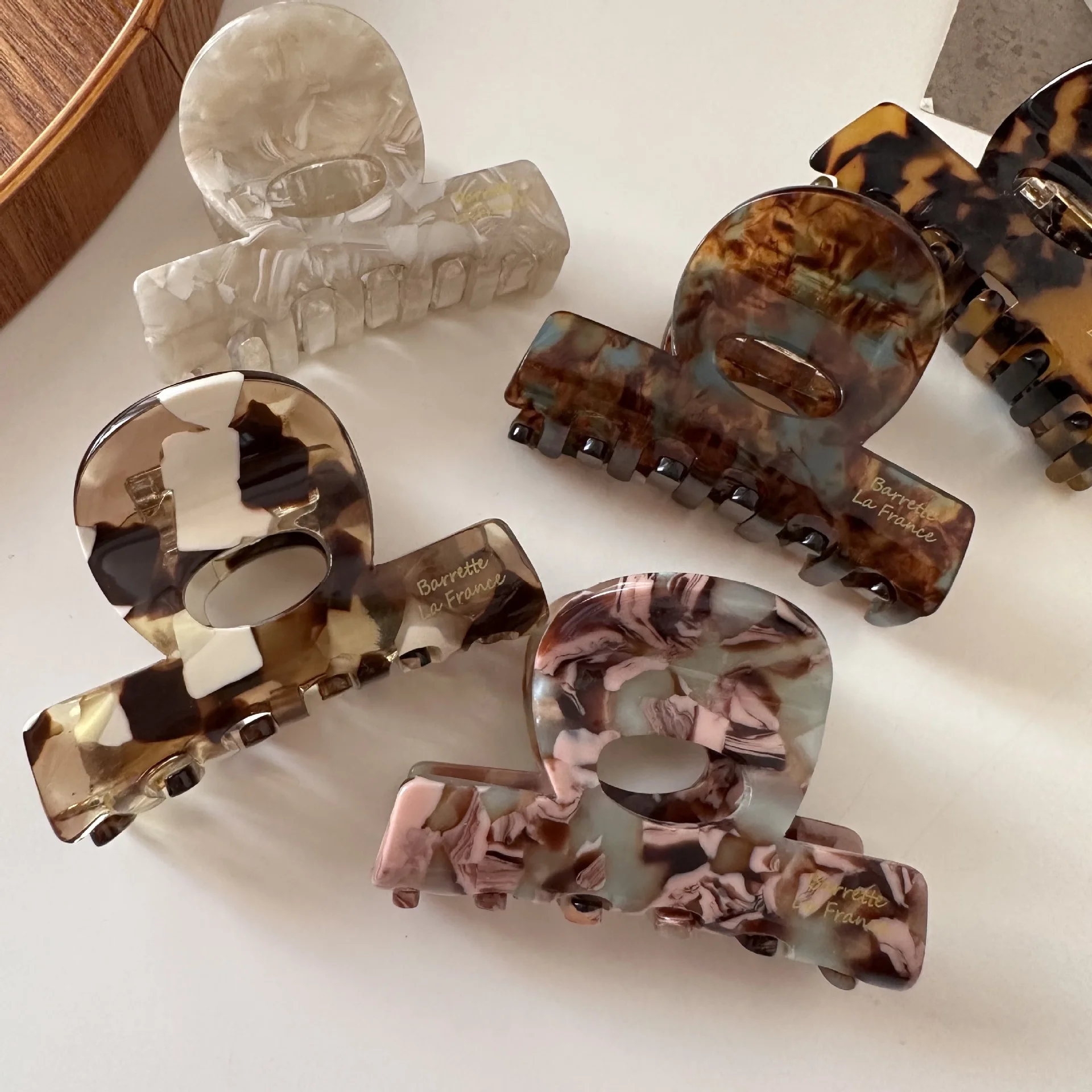 Acetate Small Hair Claw Clip for Half Up Hair Trendy Side Fringe Grab Premium Non Slip Lightweight Daily Use
Acetate Small Hair Claw Clip for Half Up Hair Trendy Side Fringe Grab Premium Non Slip Lightweight Daily Use