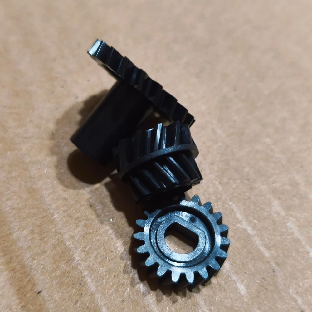 1X A1UD371000 A1UD370900 4163522401 Шестерня разработчика для Konica Minolta bizhub 223 283 363 423 7828
1X A1UD371000 A1UD370900 4163522401 Шестерня разработчика для Konica Minolta bizhub 223 283 363 423 7828