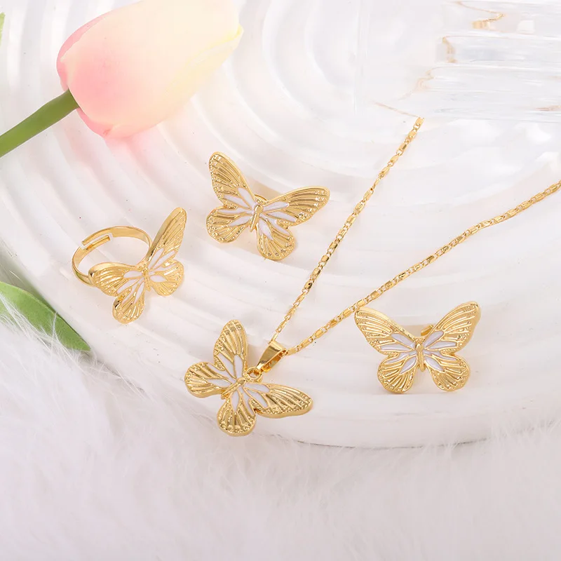 Exquisite Butterfly Pendant Stainless Steel Chain Necklace Ring Earring Sets Fashion Wedding Daily Jewelry Accessories for Women
Exquisite Butterfly Pendant Stainless Steel Chain Necklace Ring Earring Sets Fashion Wedding Daily Jewelry Accessories for Women