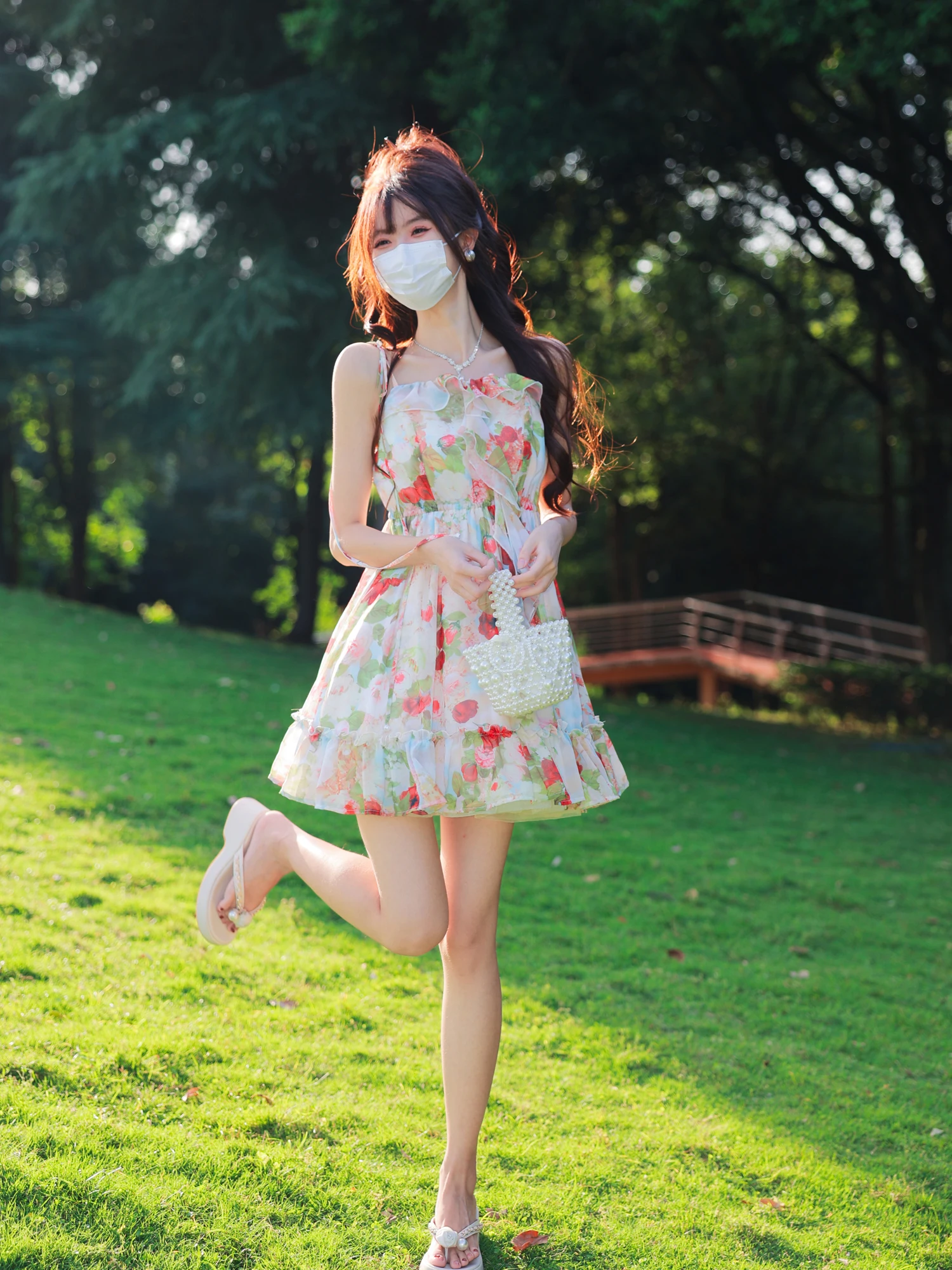 Huaqizhu Deer Herman Princess Floral Print Summer Beach Coastline Strap Dress Thai Land Island Vacation Women's Dress
Huaqizhu Deer Herman Princess Floral Print Summer Beach Coastline Strap Dress Thai Land Island Vacation Women's Dress