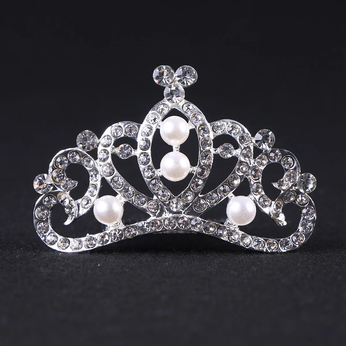 Rhinestone Pearl Tiara Children Lightweight Durable Girls Headgear Crown Hair Comb Exquisite Design Kids Party Birthday Decor
Rhinestone Pearl Tiara Children Lightweight Durable Girls Headgear Crown Hair Comb Exquisite Design Kids Party Birthday Decor