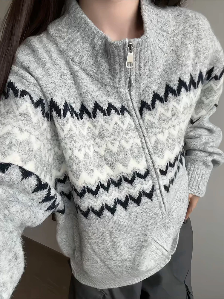 Мужской вязаный свитер Cleanfit с высоким воротником, в американском стиле, модный бренд, с молнией на плече, повседневный, с длинными рукавами
Мужской вязаный свитер Cleanfit с высоким воротником, в американском стиле, модный бренд, с молнией на плече, повседневный, с длинными рукавами