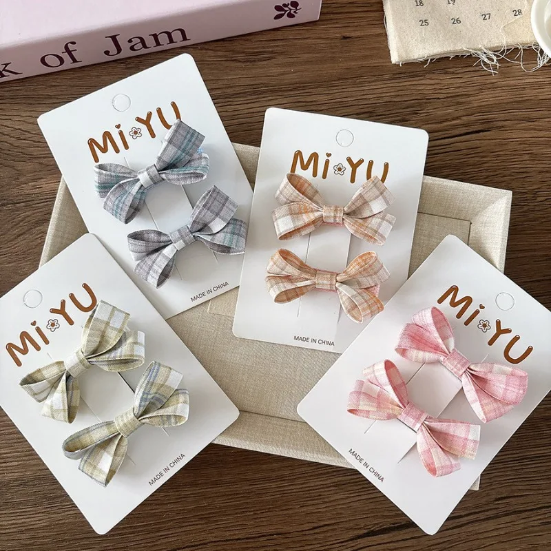 2pcs/set Sweet Plaid Kids Girl Hair Clip Korean Fashion Retro Cute Bow Children's Hair Pin Kawaii Hair Accessories Headwear
2pcs/set Sweet Plaid Kids Girl Hair Clip Korean Fashion Retro Cute Bow Children's Hair Pin Kawaii Hair Accessories Headwear