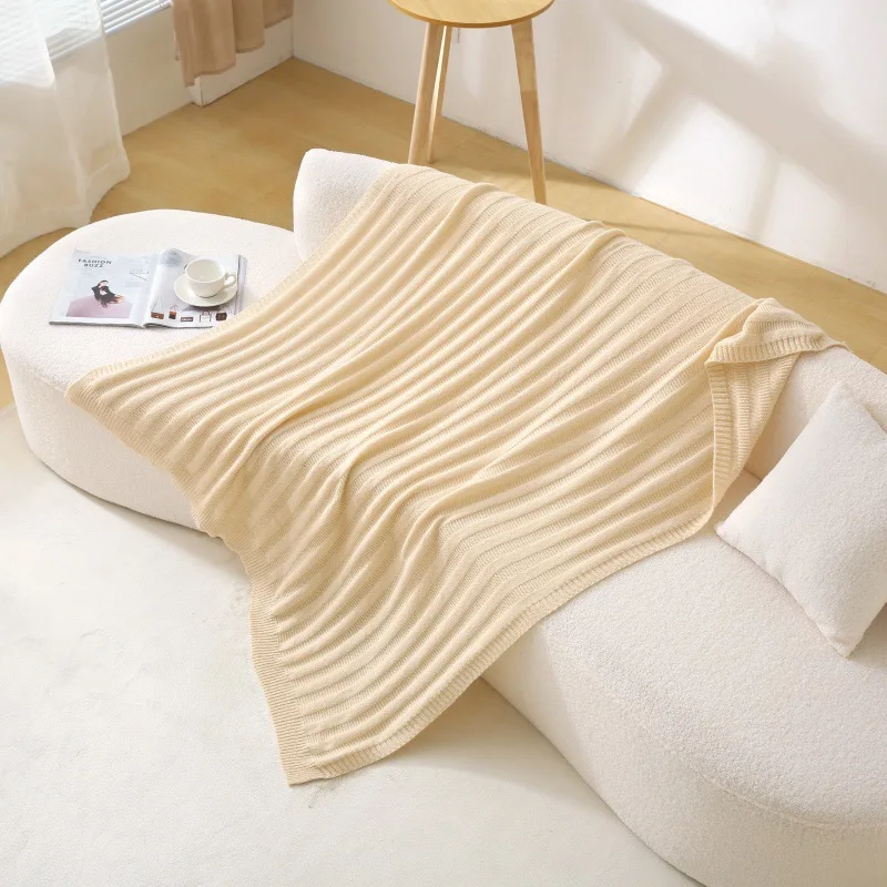 Nordic Knitted Blanket Plain Sofa Nap Blanket Thickened Warm Bed Cover Office Shawl Living Room Casual Decorative Blanket
Nordic Knitted Blanket Plain Sofa Nap Blanket Thickened Warm Bed Cover Office Shawl Living Room Casual Decorative Blanket