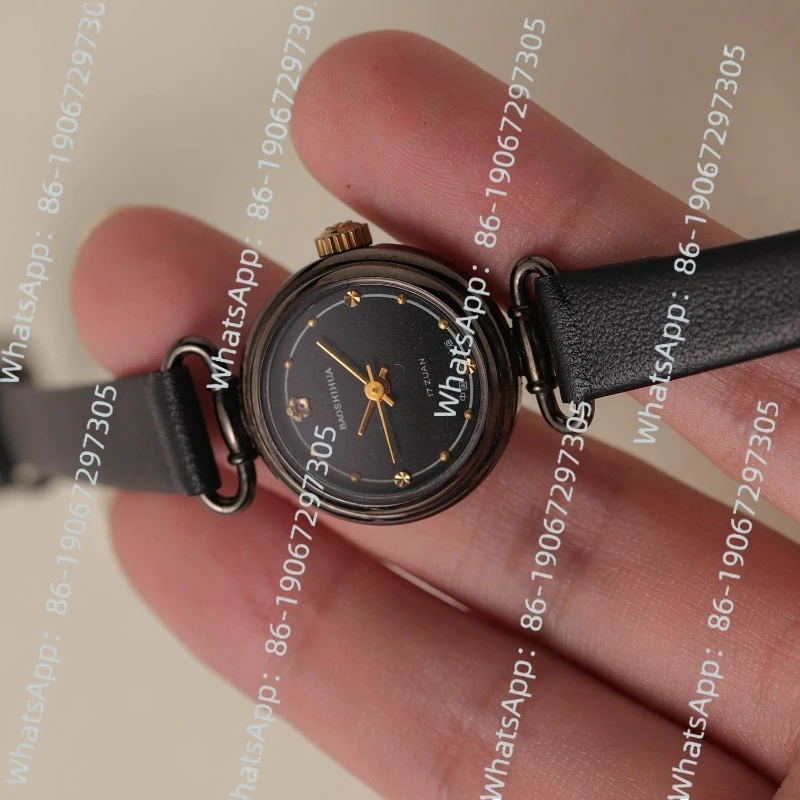 Domestic Gem Flower Compact Manual Mechanical Black Round Retro Nostalgic Low-key Personality Women's Watch
Domestic Gem Flower Compact Manual Mechanical Black Round Retro Nostalgic Low-key Personality Women's Watch