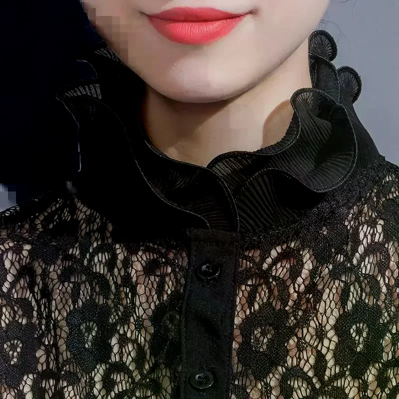 Trendy Elegant Hollow Lace Detachable Collar Versatile Fake Collar Lace Lapel Half Shirt Collar For Women Clothes Accessories
Trendy Elegant Hollow Lace Detachable Collar Versatile Fake Collar Lace Lapel Half Shirt Collar For Women Clothes Accessories