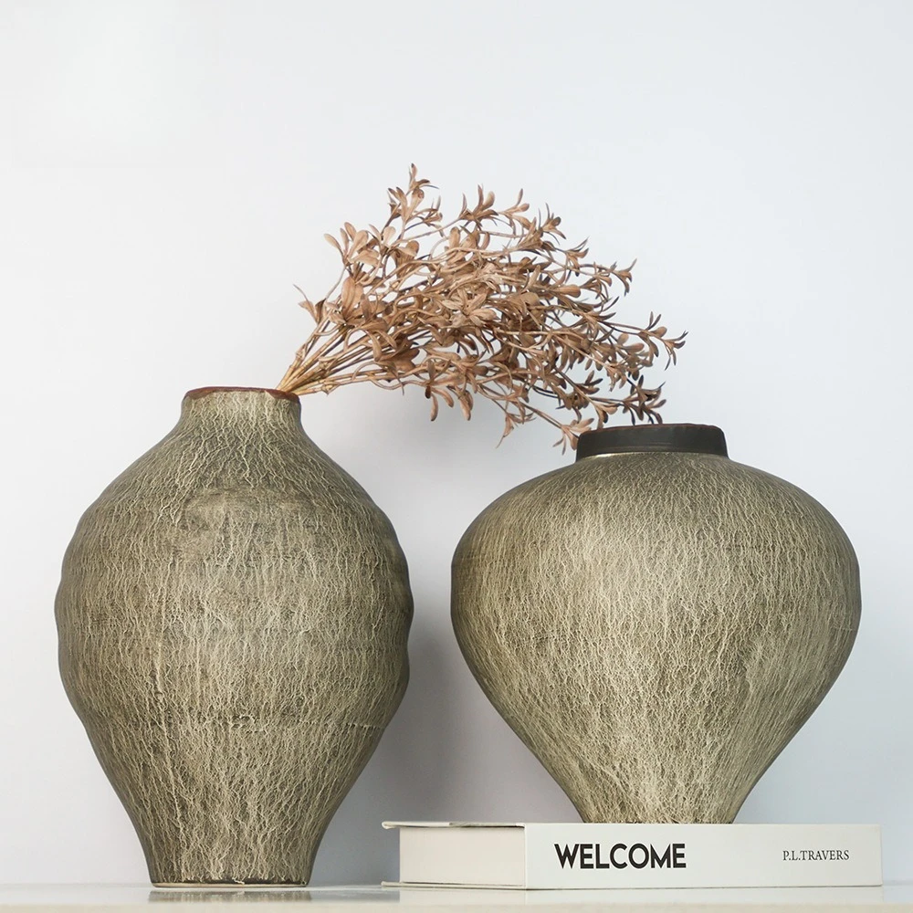 Modern ink splashing ceramic vase, creative dried flower ornament in living room, home entrance art decoration, desktop decorati
Modern ink splashing ceramic vase, creative dried flower ornament in living room, home entrance art decoration, desktop decorati