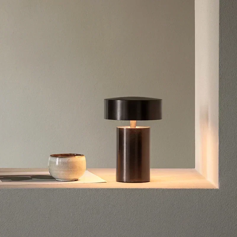 Modern Style Bedside Lamp for Bedroom, Artistic Living Room Desk Lamp, Suitable for Living Room and Bedroom, Table Lamp HBTL
Modern Style Bedside Lamp for Bedroom, Artistic Living Room Desk Lamp, Suitable for Living Room and Bedroom, Table Lamp HBTL