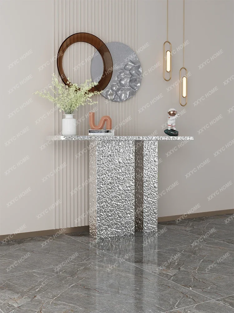 Entry high-end entrance table against the wall stainless steel water ripple semi-round light luxury entrance table
Entry high-end entrance table against the wall stainless steel water ripple semi-round light luxury entrance table