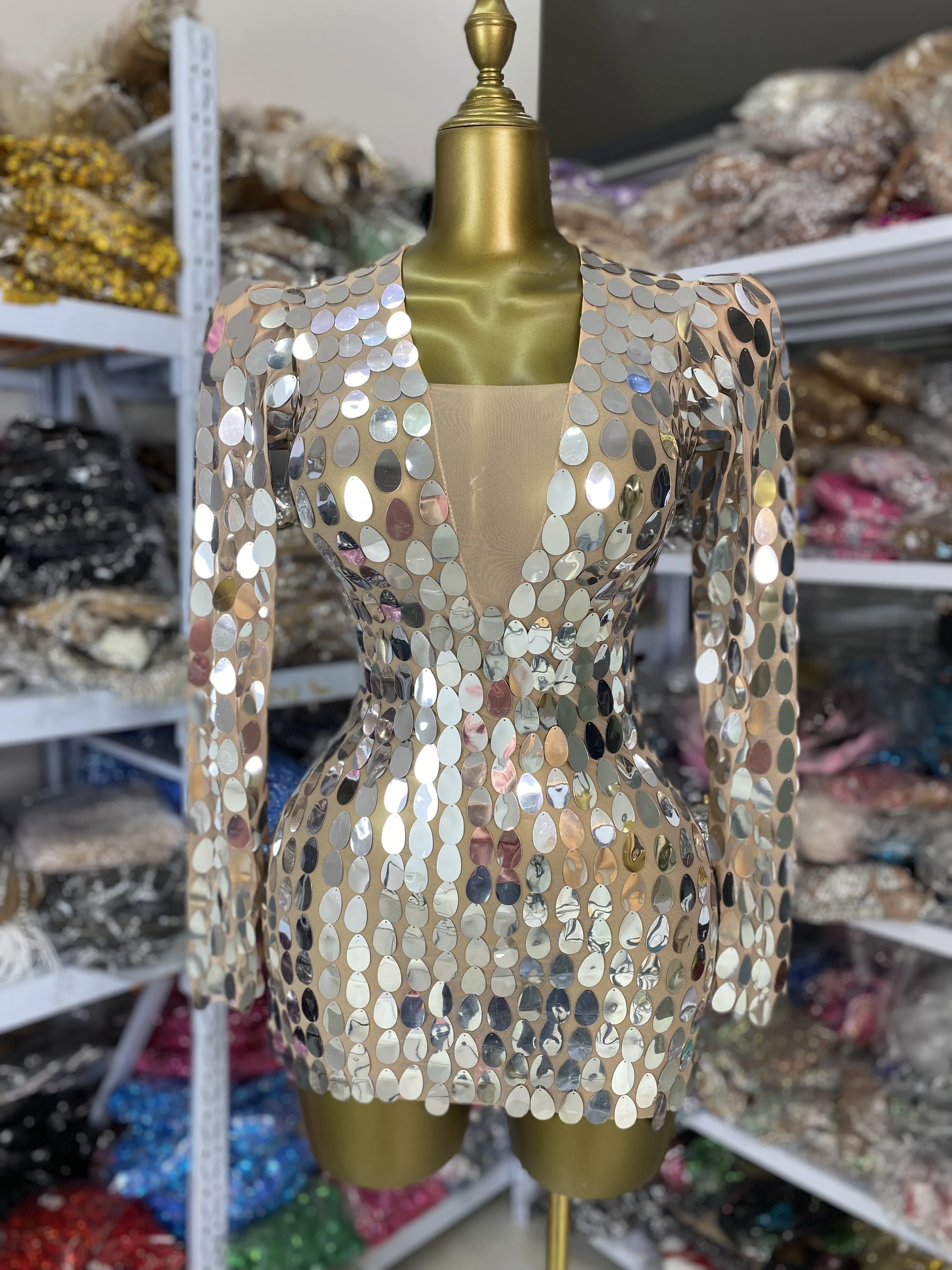 Sparkly Sequines Mesh Long Sleeve Bodycon Mini Dress Women Glitter Night Bar Party Evening Club Dress Performance Costumes
Sparkly Sequines Mesh Long Sleeve Bodycon Mini Dress Women Glitter Night Bar Party Evening Club Dress Performance Costumes