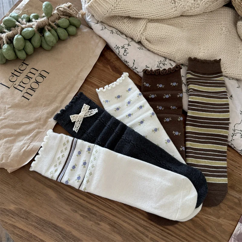 10 pairs of women's autumn winter new coffee series thick warm mid tube socks sweat absorbing stripes simple casual socks
10 pairs of women's autumn winter new coffee series thick warm mid tube socks sweat absorbing stripes simple casual socks