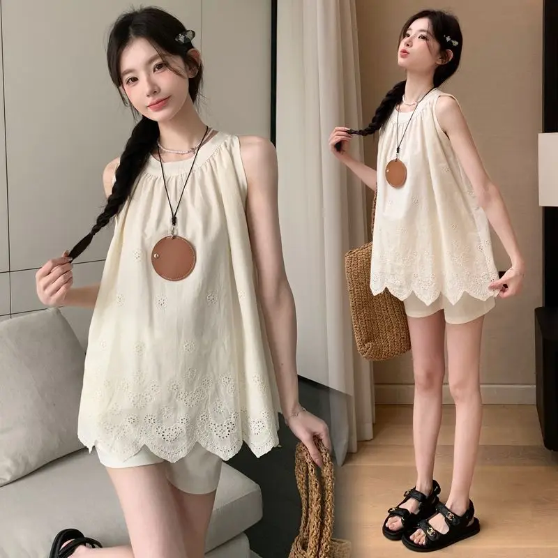 2025 Newq Pregnant Summer New Embroidered Small Shirt Maternity Creative Breathable Embroidered Sleeveless Top Shirt LI217
2025 Newq Pregnant Summer New Embroidered Small Shirt Maternity Creative Breathable Embroidered Sleeveless Top Shirt LI217