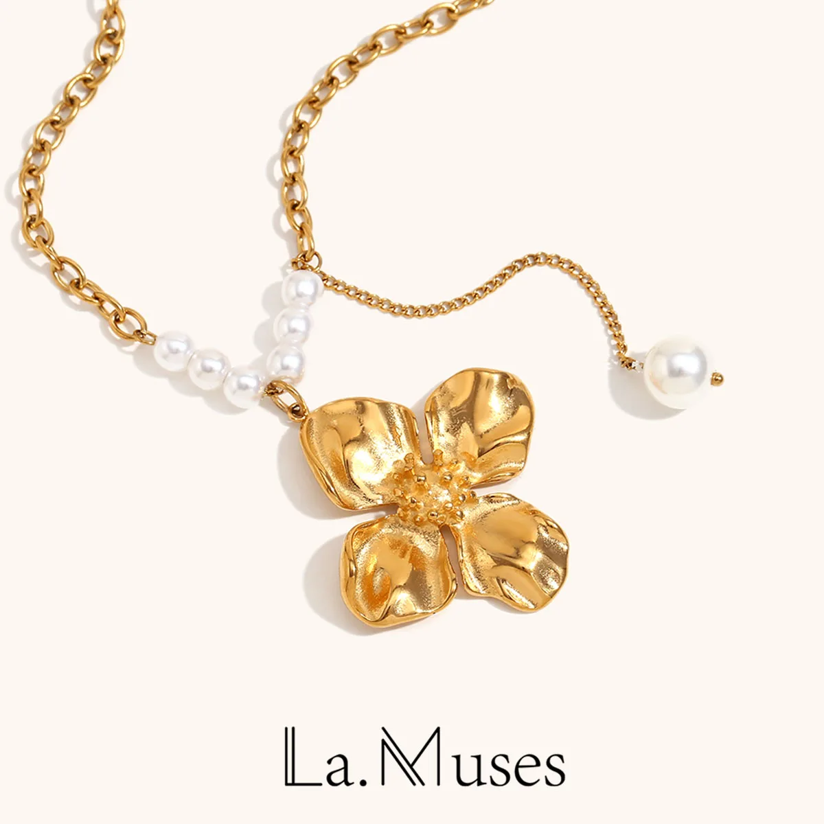 La. Muses Flower Pendant Imitation Pearl Tassel Stainless steel Women's Necklace Elegant Waterproof Anti Allergic Jewelry Gift 
La. Muses Flower Pendant Imitation Pearl Tassel Stainless steel Women's Necklace Elegant Waterproof Anti Allergic Jewelry Gift