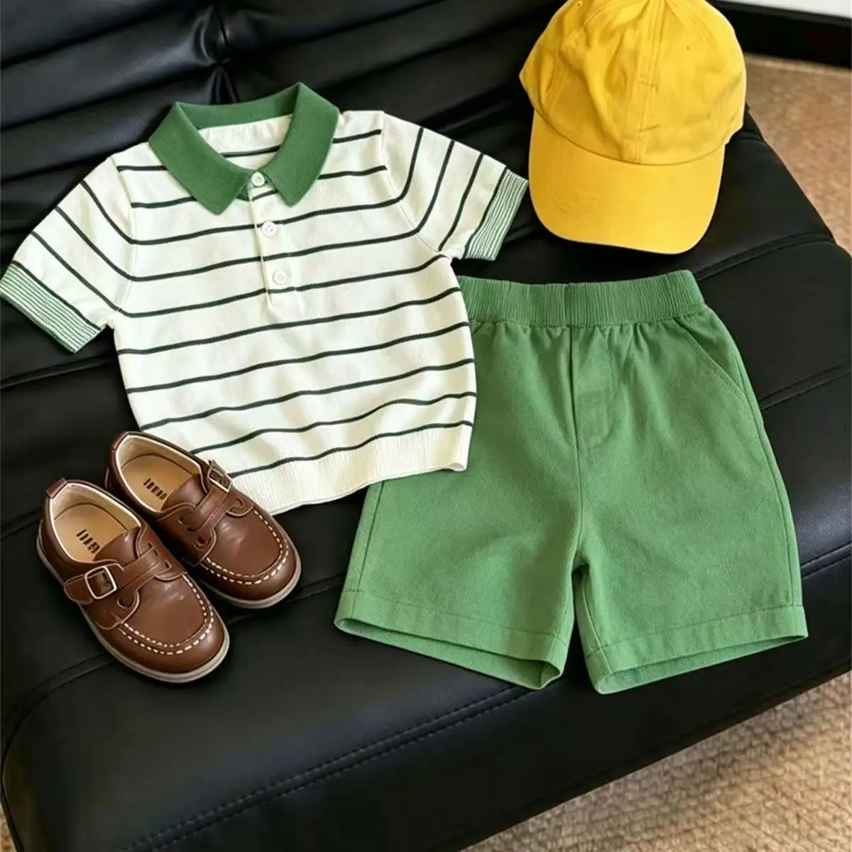 Children's Set Summer New Boys' Green Striped Ice Silk Knitted Short Sleeve Top+Casual Shorts 2-piece Set
Children's Set Summer New Boys' Green Striped Ice Silk Knitted Short Sleeve Top+Casual Shorts 2-piece Set