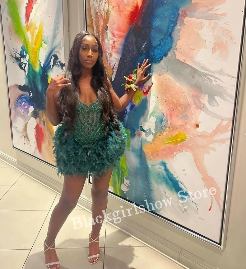 Hunter Green Mini Short Prom Ball Gowns For Black Girls Beaded Crystal Birthday Party Celebrity Dresses custom robes de soirée
Hunter Green Mini Short Prom Ball Gowns For Black Girls Beaded Crystal Birthday Party Celebrity Dresses custom robes de soirée